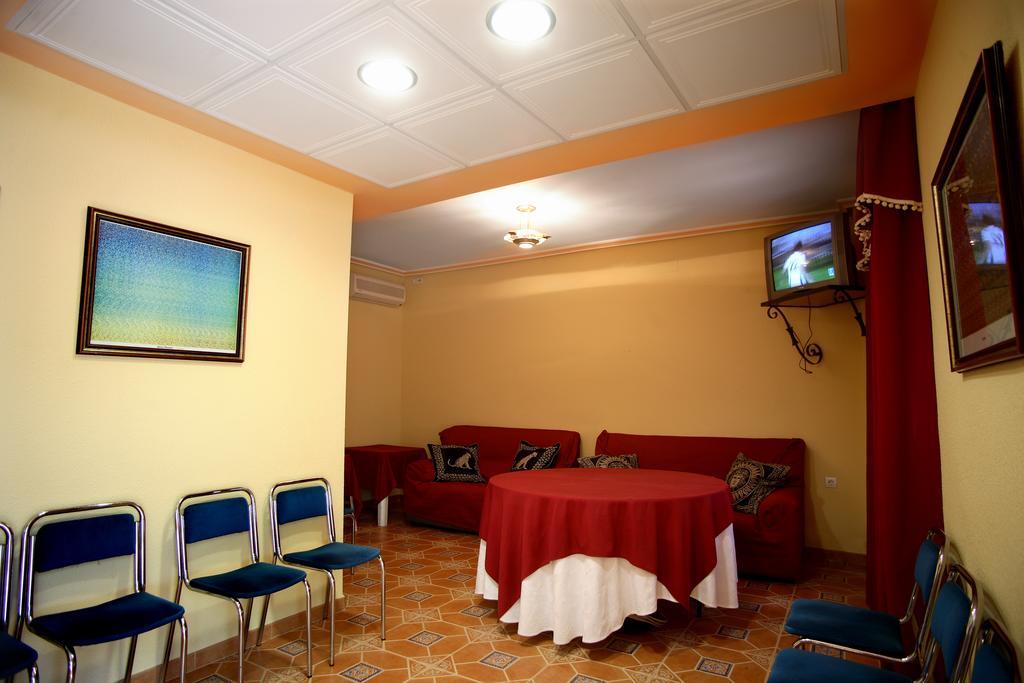 Hotel La Moraleda - Complejo Las Delicias Вильянуэва-дель-Арсобиспо Экстерьер фото