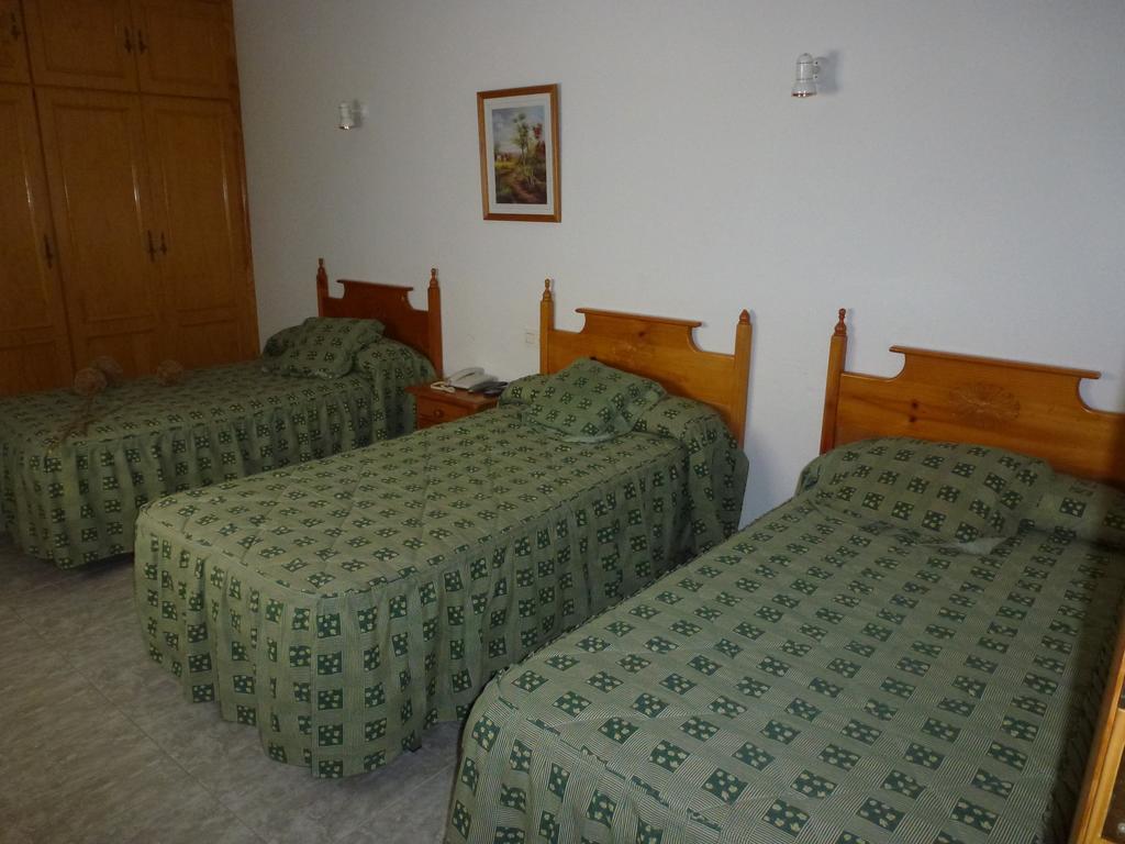 Hotel La Moraleda - Complejo Las Delicias Вильянуэва-дель-Арсобиспо Номер фото