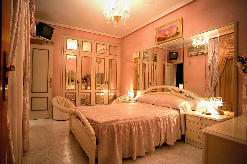 Hotel La Moraleda - Complejo Las Delicias Вильянуэва-дель-Арсобиспо Экстерьер фото